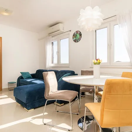 With Swimming Pool Kastel Stafilic, - 23473 Apartman Kaštela